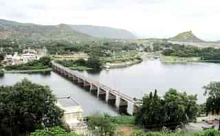  Mettur Dam (Pavalarvadi/Wikipedia)