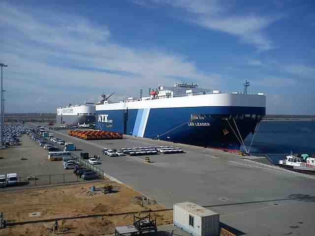 Ships docked at the Hambantota Port (Deneth17/Wikimedia Commons)