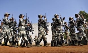 CRPF women constables perform drills. (Saumya Khandelwal/Hindustan Times via Getty Images)
