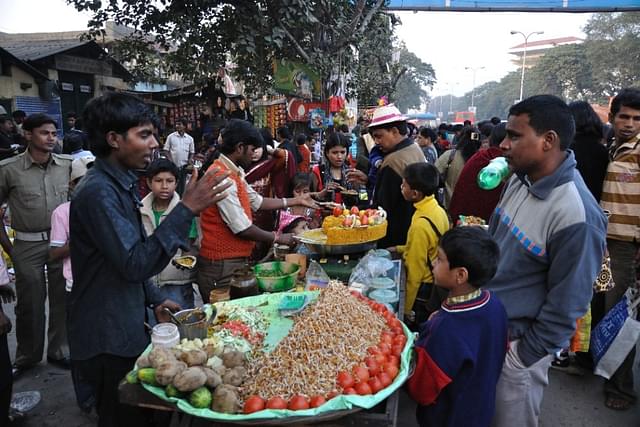 Kolkata street food. (Wikimedia)