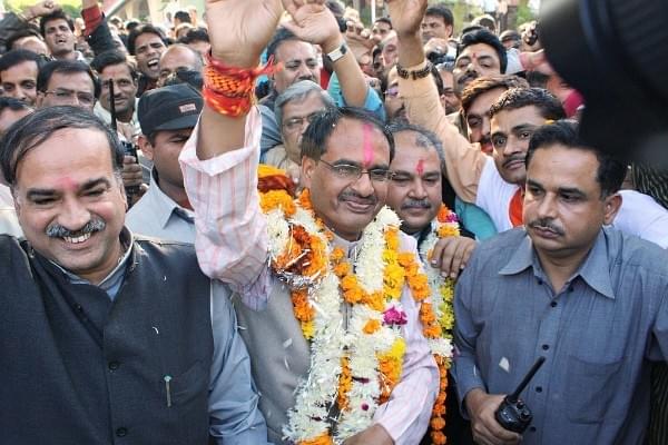 Madhya Pradesh Chief Minister Shivraj Singh Chouhan (C) (STR/AFP/Getty Images)
