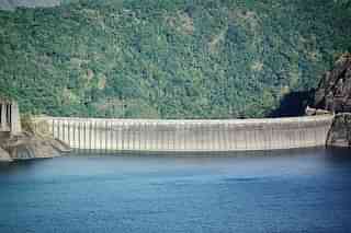 The Idukki dam in Kerala. (Rameshng via Wikimedia Commons)