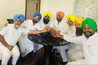 Six AAP MLAs have joined the former Leader of Opposition Sukhpal Singh Khaira&nbsp; (Image Credits : @SukhpalKhaira on Twitter )