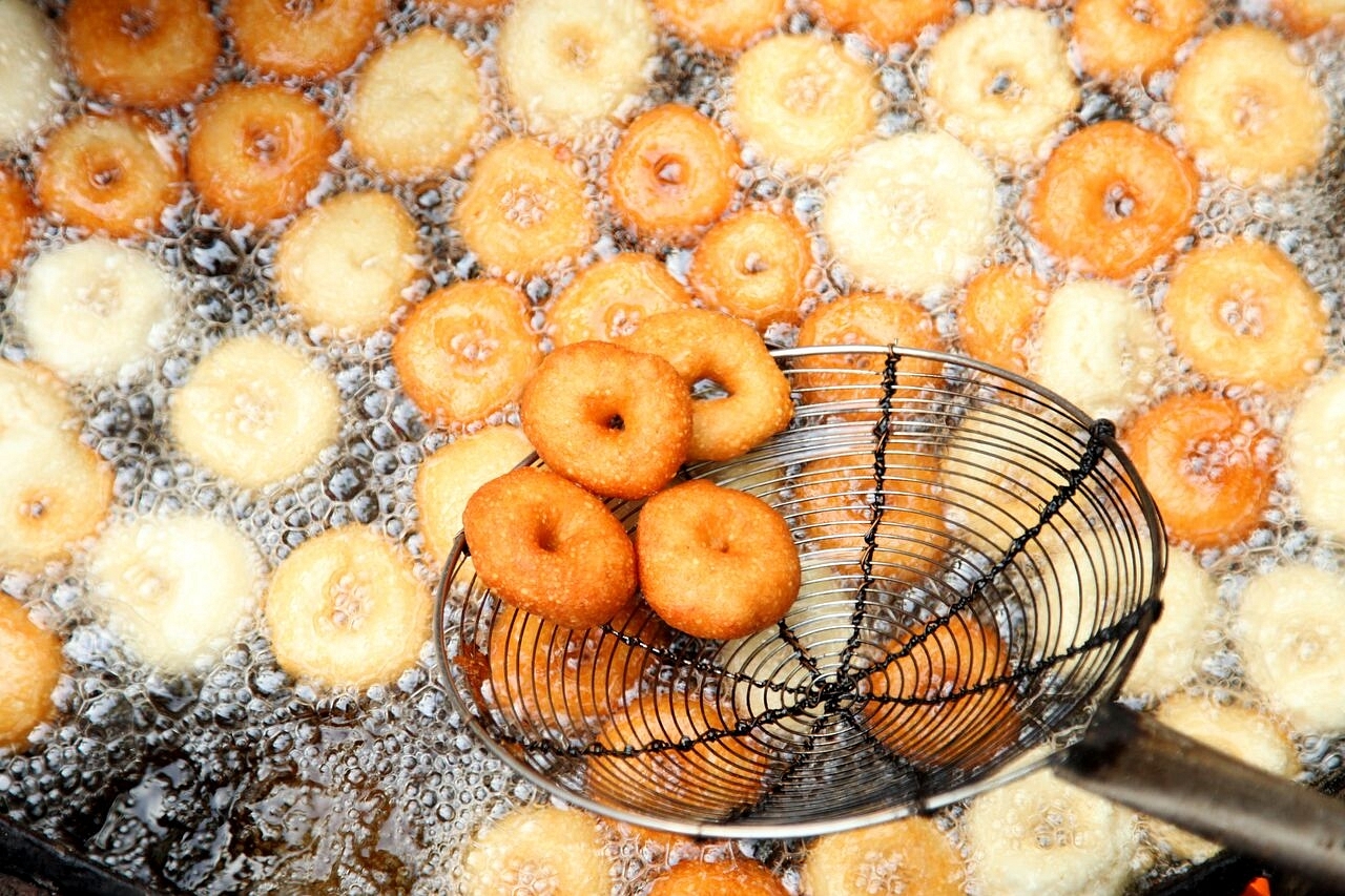 Deep fried snacks  at a food stall.