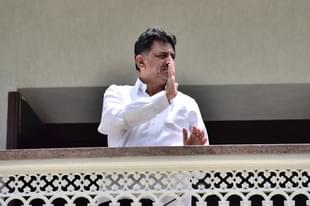 D K Shivakumar during the raids at his residence. (Arijit Sen/Hindustan Times via Getty Images)