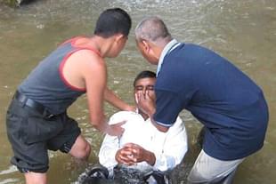Representative image of baptism (pic via Twitter)