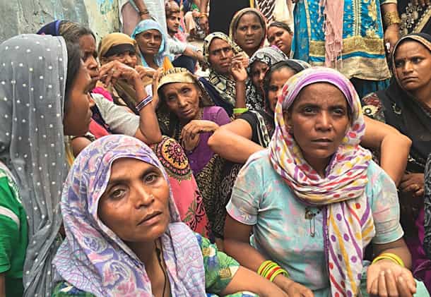 (Left) Sanjay’s aunt Saroj with his mother (right)