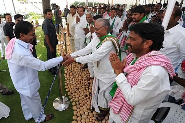 Telangana Chief Minister KC Rao meeting farmers (@TelanganaCMO/Twitter)