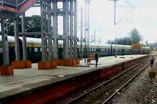 A MEMU train at Bangalore’s Banaswadi station (@bengalurutrains/Twitter)