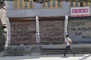 Terror slogans in Kashmir. (Waseem Andrabi/Hindustan Times via GettyImages)&nbsp;