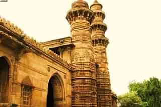 Ahmedabad’s Julta Minara. (Nirmal4320/Wikimedia Commons)