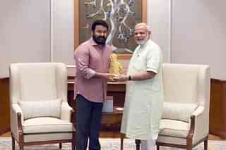 Actor Mohanlal with Prime Minister Narendra Modi. (pic via Twitter)