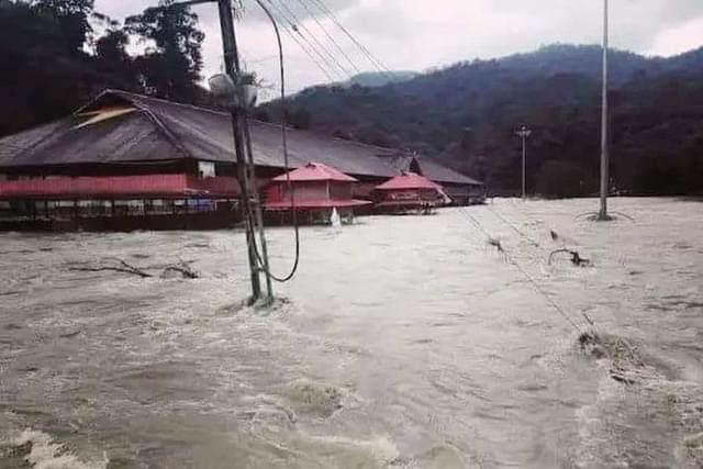 The inundated Sabarimala temple. (piv via Twitter)