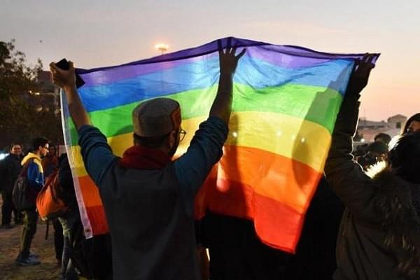 LGBTQ activists demonstrating (@ddnewslive/Twitter)