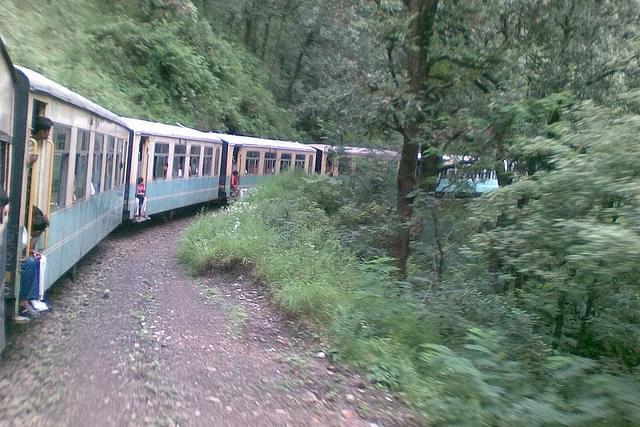 Kalka-Shimla Hill Train (By Atharcse | Wikimedia Commons)