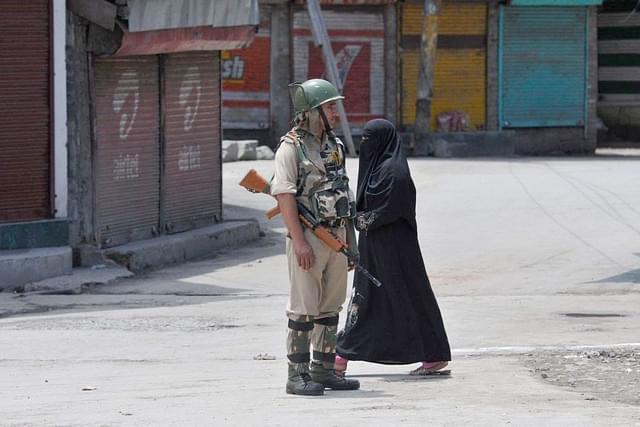 Indian security forces in Kashmir. (Photo by Waseem Andrabi/Hindustan Times via Getty Images)
