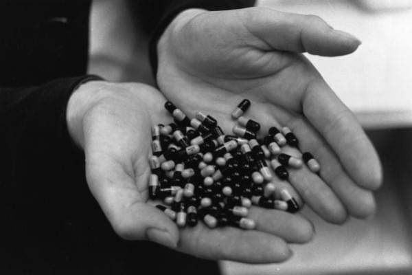 Madras HC passed an interim injunction restraining sale of medicines through online mode till 11 Nov. (Representative image) (Law/Evening Standard/Getty Images)