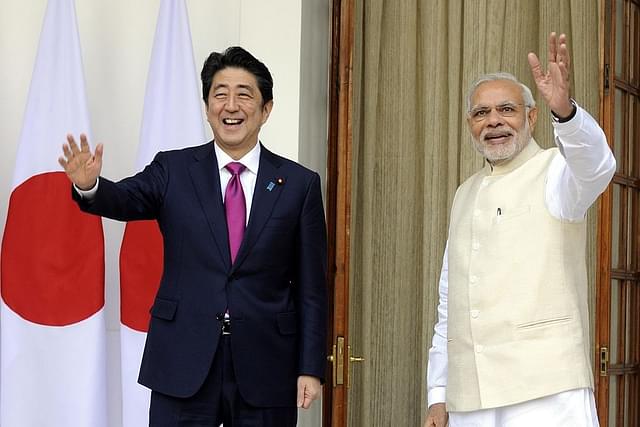 PM Modi with PM Shinzo Abe. (Sonu Mehta/Hindustan Times via Getty Images)
