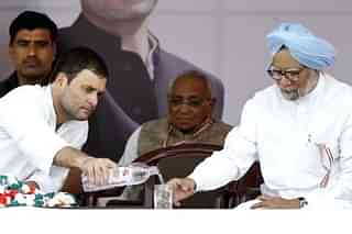 Congress President Rahul Gandhi and Former Prime Minister Manmohan Singh (Photo by Ajay Aggarwal/Hindustan Times via Getty Images)