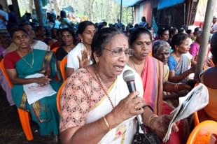 Women protesting against the judgement