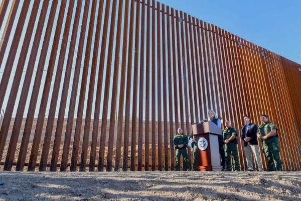 Kirstjen Nielsen speaking from Border Wall (@SecNielsen/Twitter)