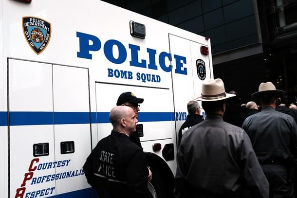 Police stand guard outside of the Time Warner Center after an explosive device was found there this morning on October 24, 2018 in New York City (Spencer Platt/Getty Images)