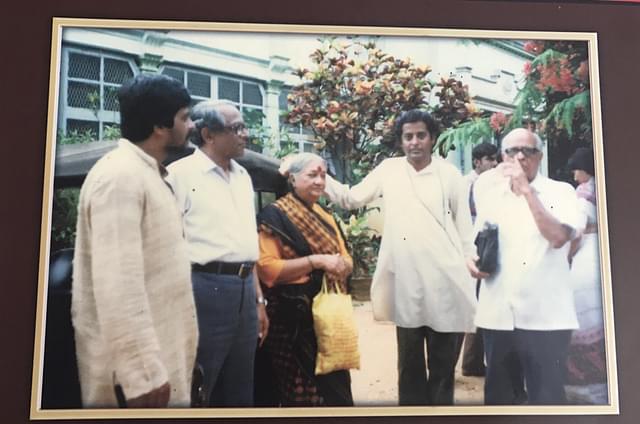A still from the sets of Malgudi days with Shankar Nag on one end and R K Narayan on the other.