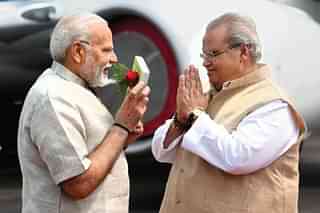 Prime Minister Narendra Modi and Jammu and Kashmir Governor Satya Pal Malik (Photo by Kashmir Observer)