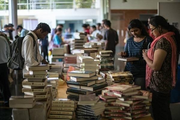 Readers at a book fest&nbsp;