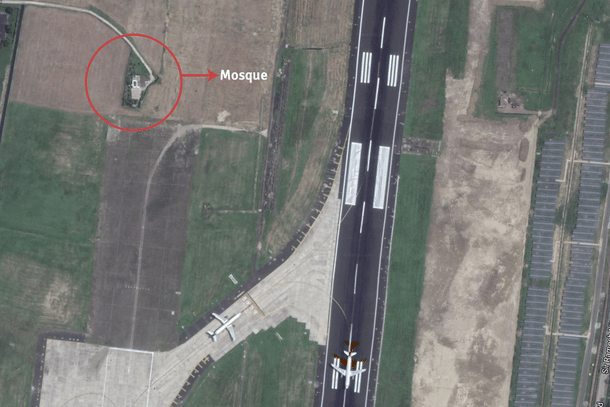 The mosque near the Kolkata airport runway