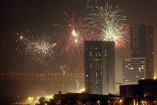 Mumbai during Diwali (Ritesh Uttamchandani/Hindustan Times via Getty Images).