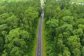 Screen grab of road connecting the two points