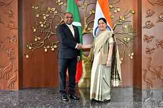 Sushma Swaraj meets Maldives Foreign Minister on his official visit to India. (Pic by External Affairs Ministry via Twitter)