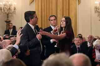 CNN’s Jim Acosta involved in an altercation with White House intern (@FrankByNature/Twitter)