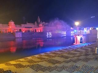 3 lakh 35,000 diyas decorating 12 ghats of Ram Ki Paidi