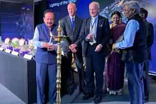 Dr Harsh Vardhan inaugurating ‘The Global Cooling Innovation Summit’ (@CoolingPrize/Twitter)