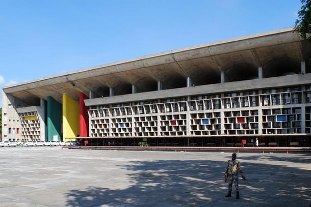 Punjab And Haryana High Court (Sanyam Bahga/Wikimedia Commons)