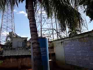 A mobile tower near a primary school in Nelahalu village, Tumakuru. (File photo)