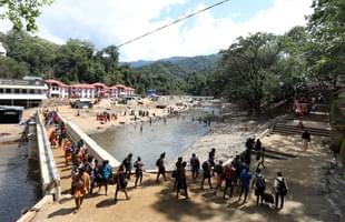 Pilgrims seen at Pamba base camp of Sabarimala Temple, on November 19, 2018 in Pathanamthitta. (Vivek R Nair/Hindustan Times via Getty Images)
