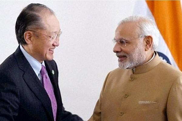 World Bank President Jim Yong Kim (L) and Prime Minister Narendra Modi (R) (Pic: Twitter)