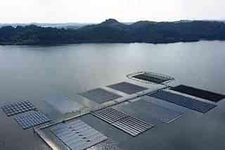 A floating solar power plant (@UN_Water/Twitter)