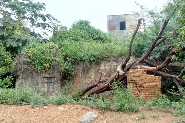 This was once a <i>mandap</i> in which the late Shri Chandrasekhara Sarawasthi Swamigal of Kanchi Kamakoti Mutt used to stay for at least 15 days in a year.