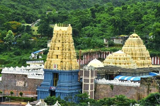 Simhachalam Temple (Vizag - The City Of Destiny / photo via Facebook) 
