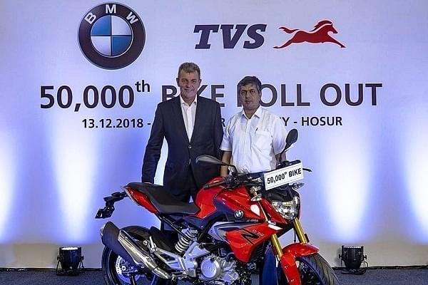 BMW’s 50,000th motorycle rollout (@GaadiKey/Twitter)