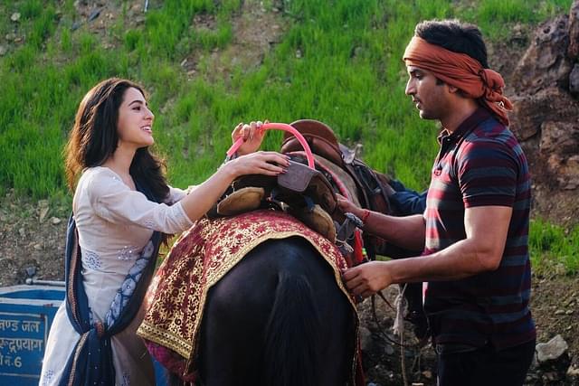 Sara Ali Khan plays a Hindu pilgrim and Sushant Singh Rajput plays a Muslim porter in the movie. (pic via Twitter)