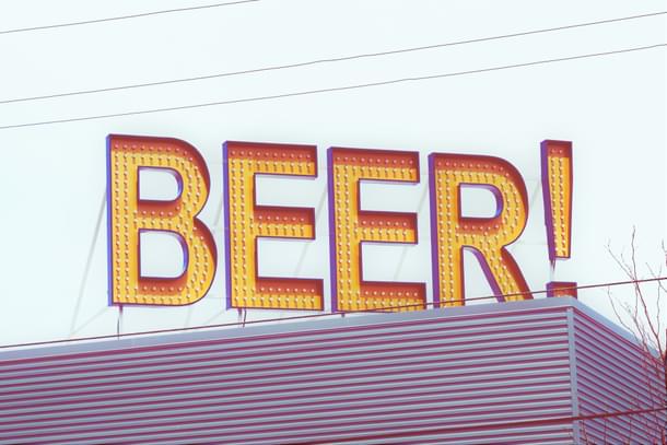 Representative Image (Photo by <a href="https://unsplash.com/photos/82fcB8ZgdNI?utm_source=unsplash&utm_medium=referral&utm_content=creditCopyText">Lance Anderson</a> on <a href="https://unsplash.com/search/photos/beer-spill?utm_source=unsplash&utm_medium=referral&utm_content=creditCopyText">Unsplash</a>)