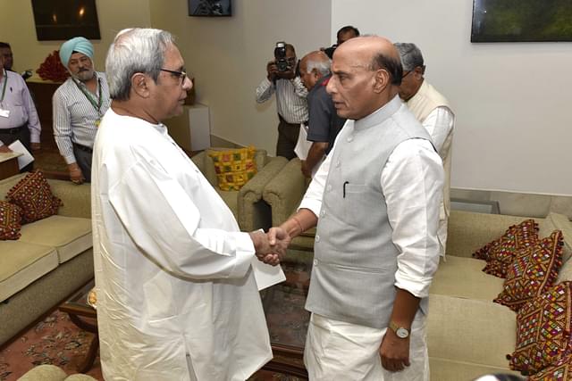 Union Home Minister Rajnath Singh (right) and Chief Minister Naveen Patnaik (left) (Photo by Arvind Yadav/Hindustan Times via Getty Images)
