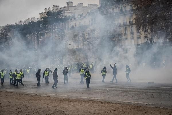 Yellow Vest protests in Paris (Veronique de Viguerie/Getty Images)