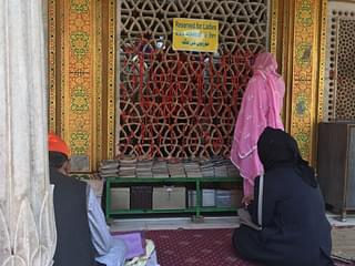 Thar <i>dargah </i>complex has dedicated, reserved areas for women to pray.