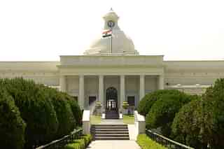 Main administrative building of IIT Roorkee (Sidbiv via Wikimedia Commons)